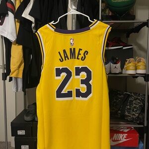 Lakers NBA jersey.